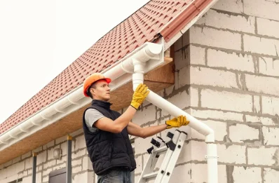 Pose et remplacement de gouttières à Chambain